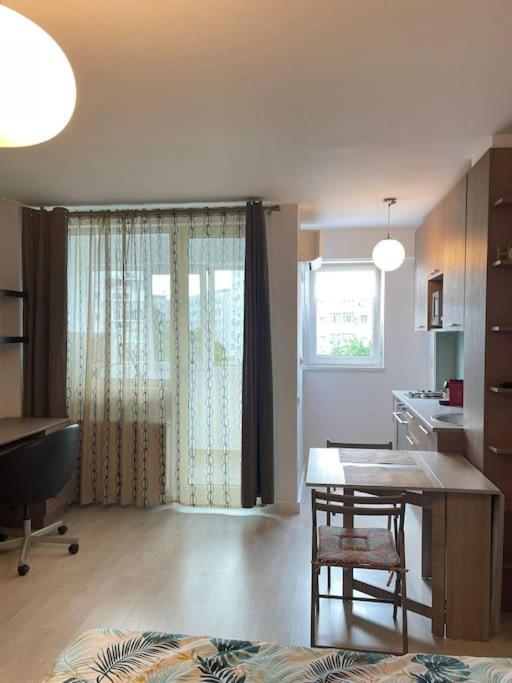 Studio Carol - Rond Baba Novac Apartment Bucureşti Exterior foto